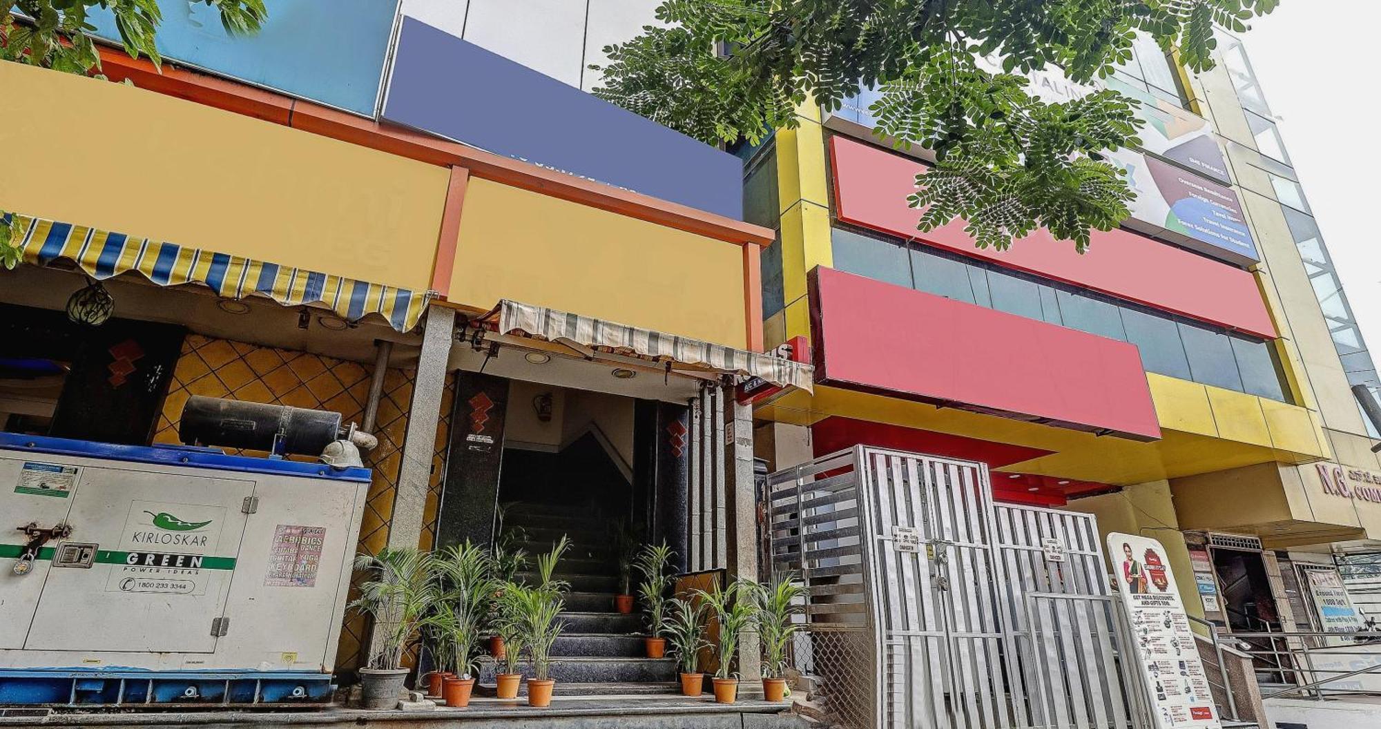 Hotel Collection O Vijaya Lakshmi Residency Near Ragigudda Sri Prasanna Anjaneyaswamy Temple Bengaluru Zewnętrze zdjęcie