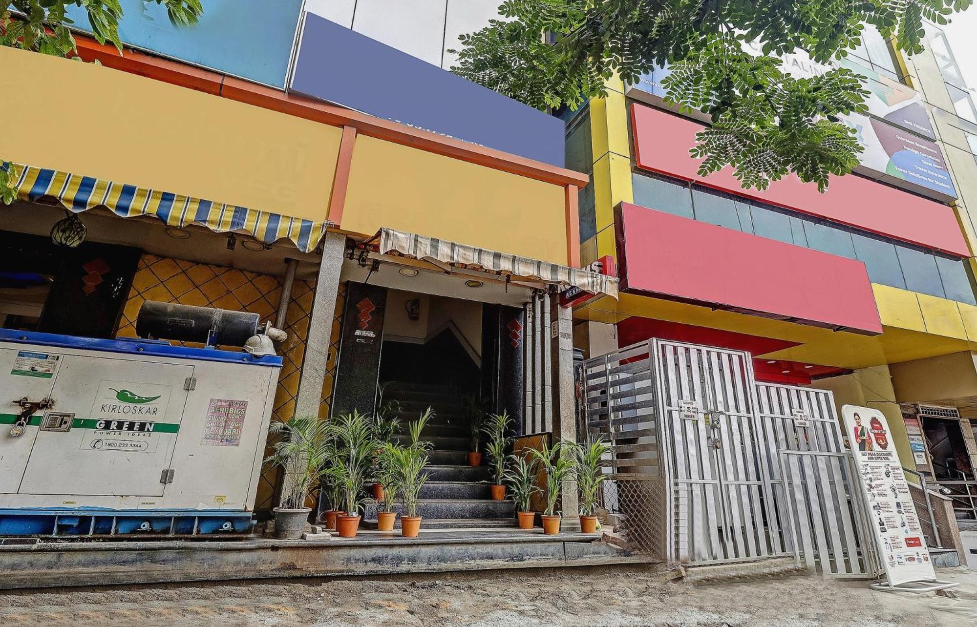 Hotel Collection O Vijaya Lakshmi Residency Near Ragigudda Sri Prasanna Anjaneyaswamy Temple Bengaluru Zewnętrze zdjęcie